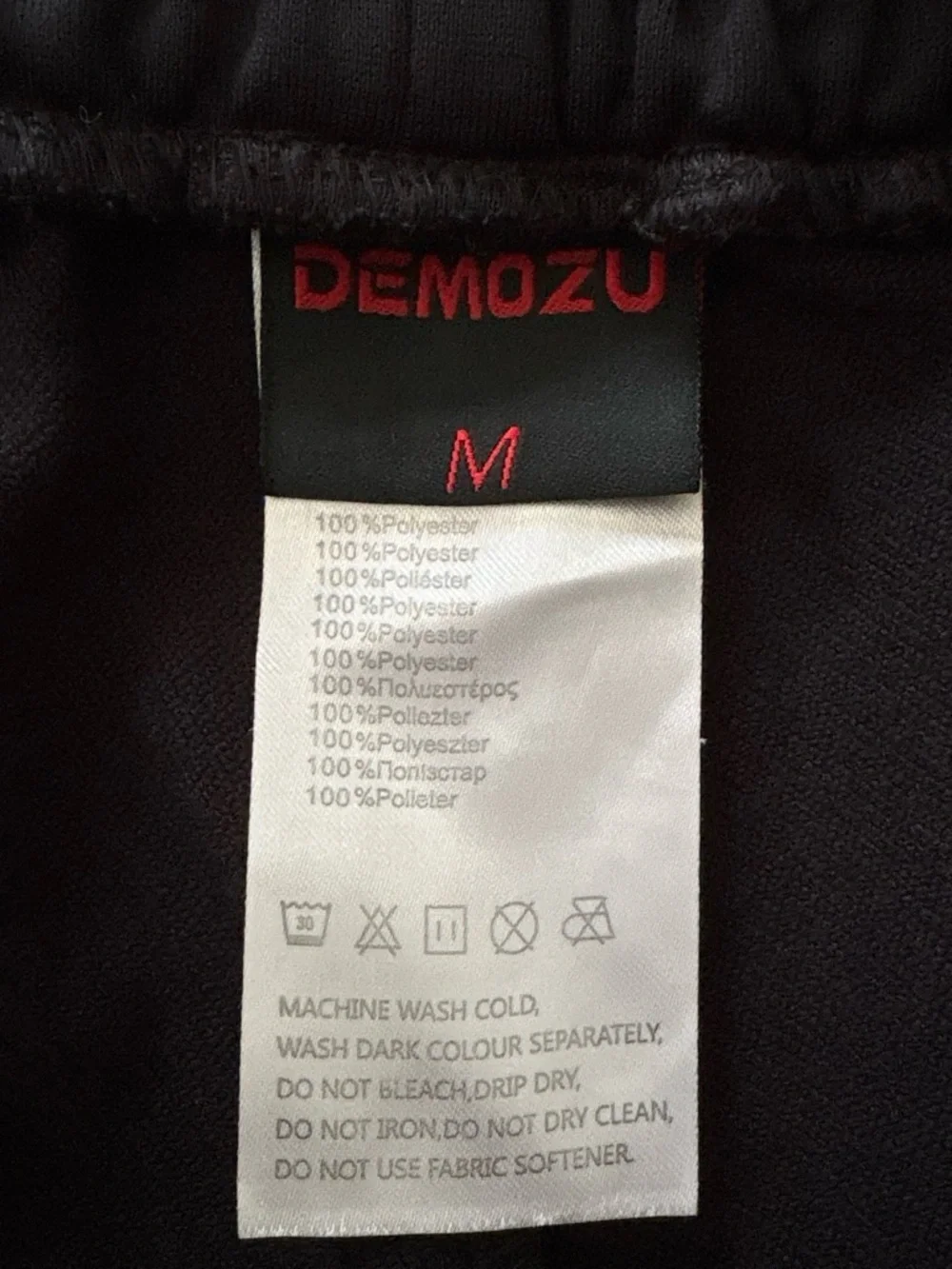 Demozu black athletic